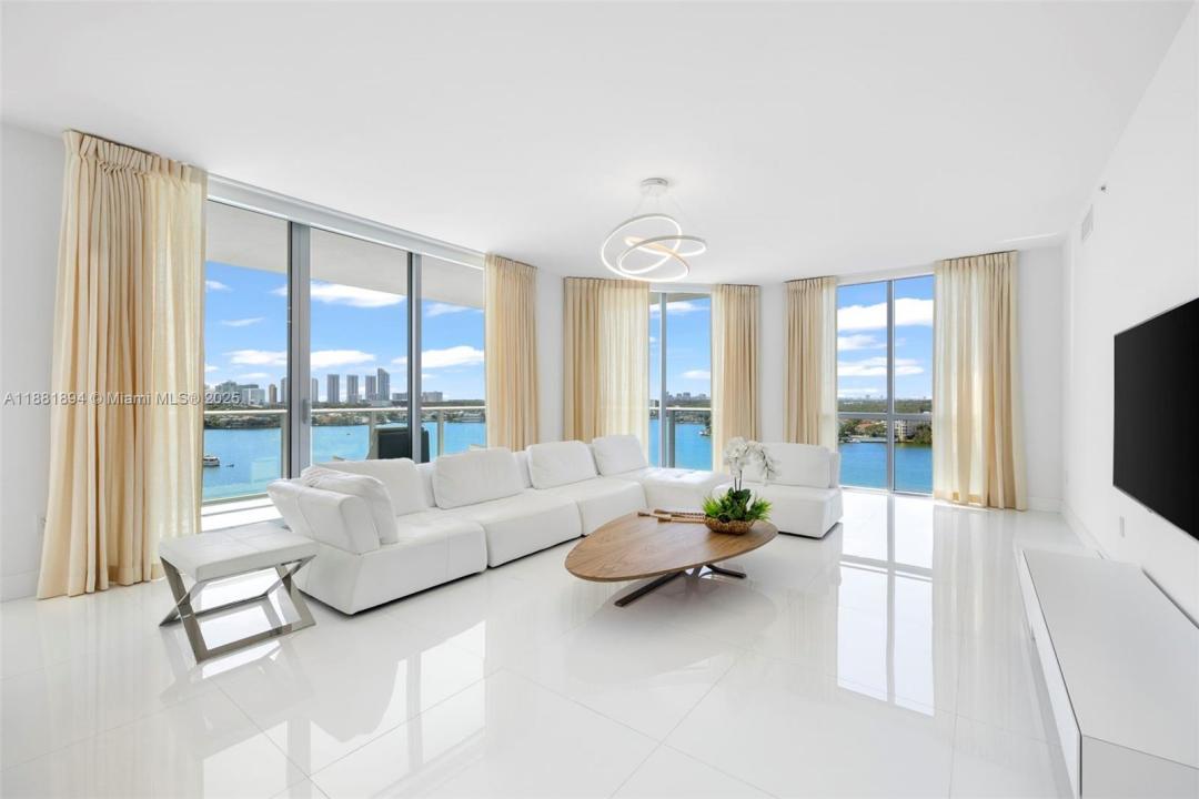 17111 Biscayne Blvd 1110, North Miami Beach, Florida 33160