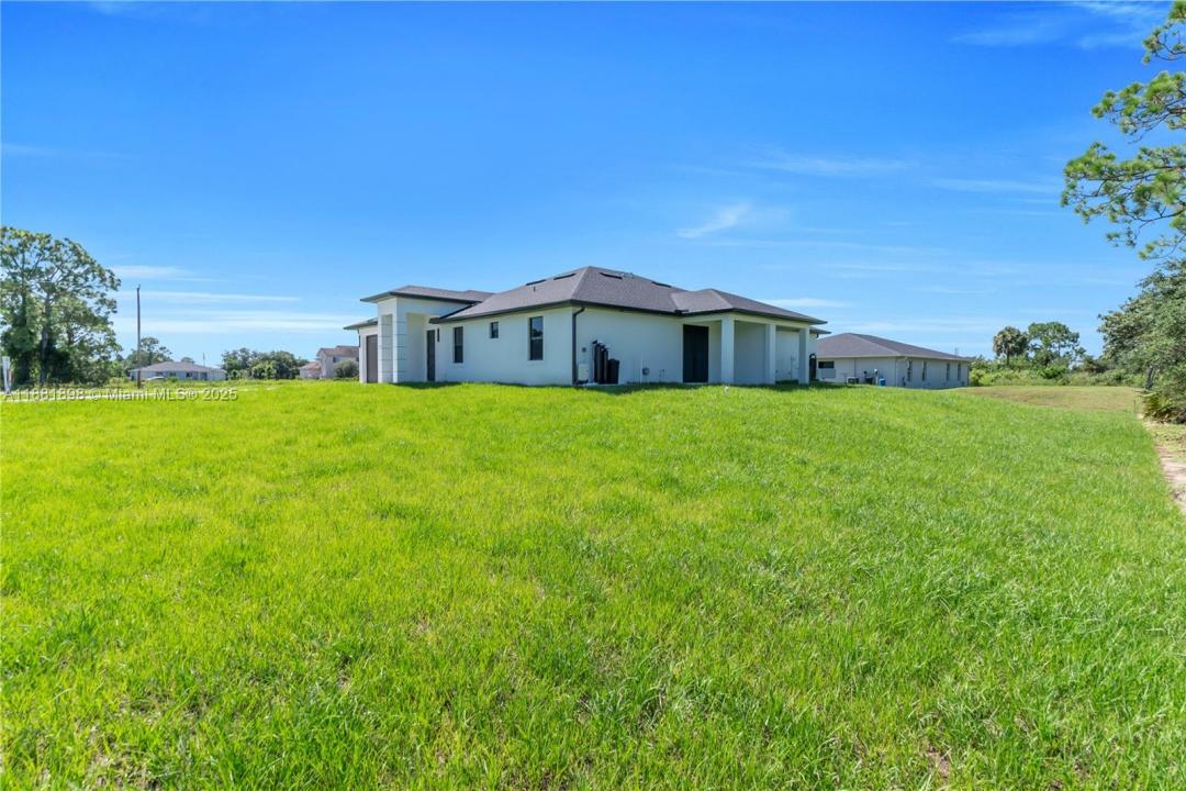 1110-1112 EISENHOWER BLVD, Lehigh Acres, Floride 33974, États-Unis