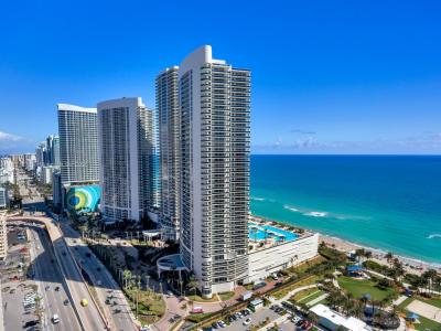 1850 S Ocean Dr 2203, Hallandale Beach, Florida 33009, USA