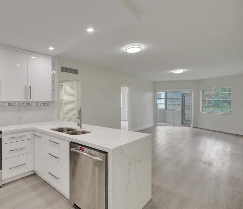 18720 NE 18th Ave 116, Miami, Florida 33179, Stati Uniti