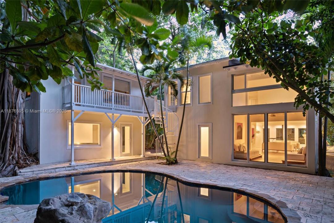 4286 S Douglas Rd, Miami, Florida 33133