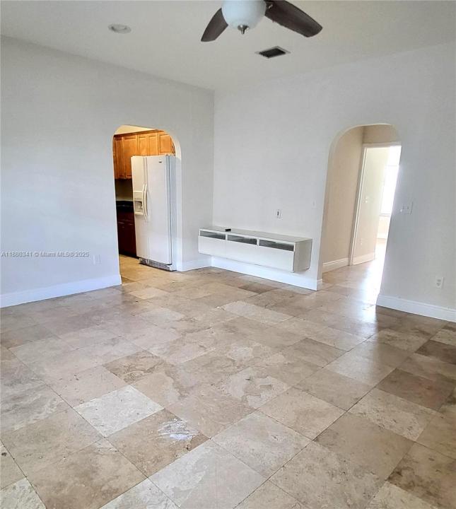 1016 71st St 203, Miami Beach, فلوريدا 33141, الولايات المتحدة