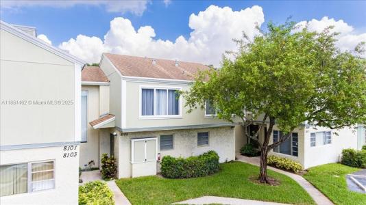 8105 Lagos De Campo Blvd J-2, Tamarac, Florida 33321, USA