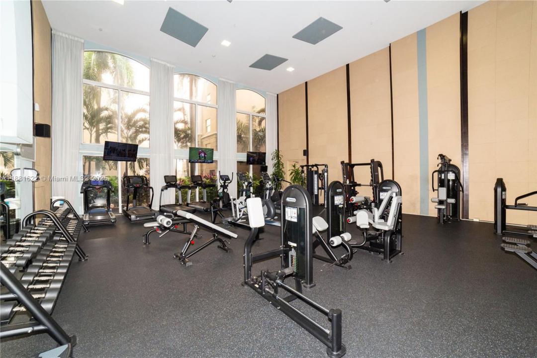 17125 N Bay Rd 3305, Sunny Isles Beach, 佛羅里達州 33160, 美國