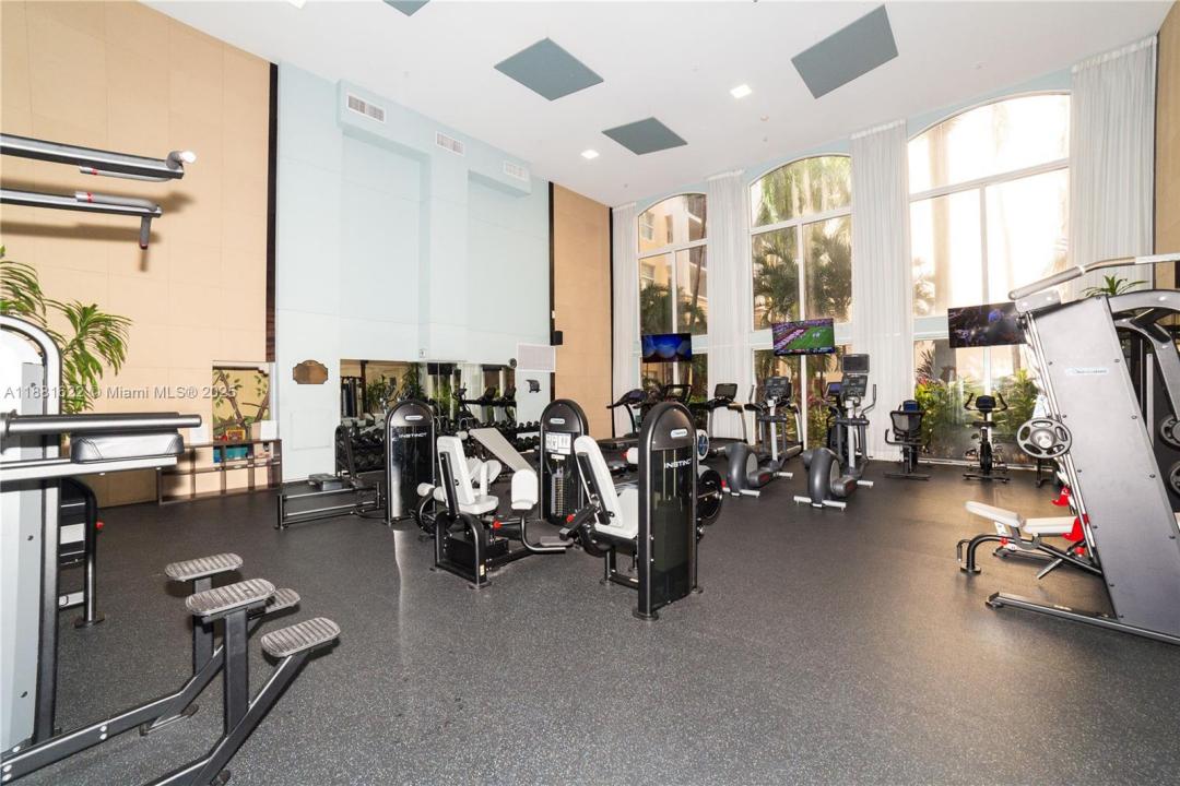 17125 N Bay Rd 3305, Sunny Isles Beach, 佛羅里達州 33160, 美國