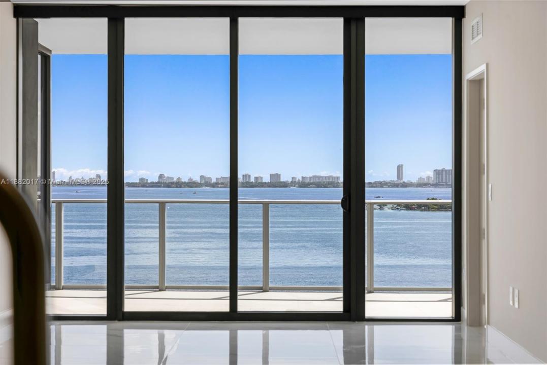 700 NE 24 502, Miami, Флорида 33137, Соединенные Штаты