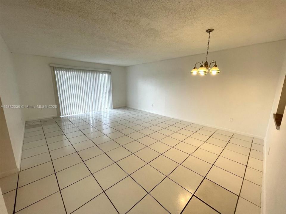 2800 NW 56th Ave A202, Lauderhill, Florida 33313, Estados Unidos