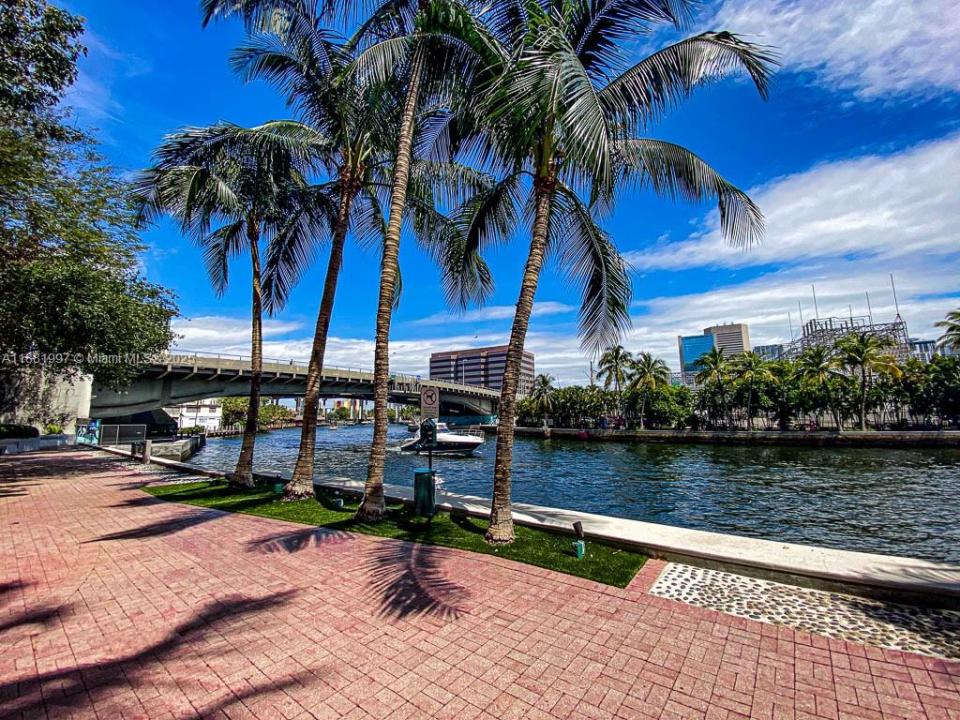 185 SW 7th St 3704, Miami, 佛羅里達州 33130, 美國
