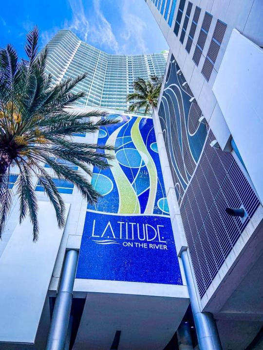 185 SW 7th St 3704, Miami, 佛羅里達州 33130, 美國
