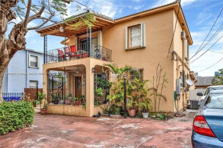 935 SW 11th Ave up, Miami, Florida 33130, USA