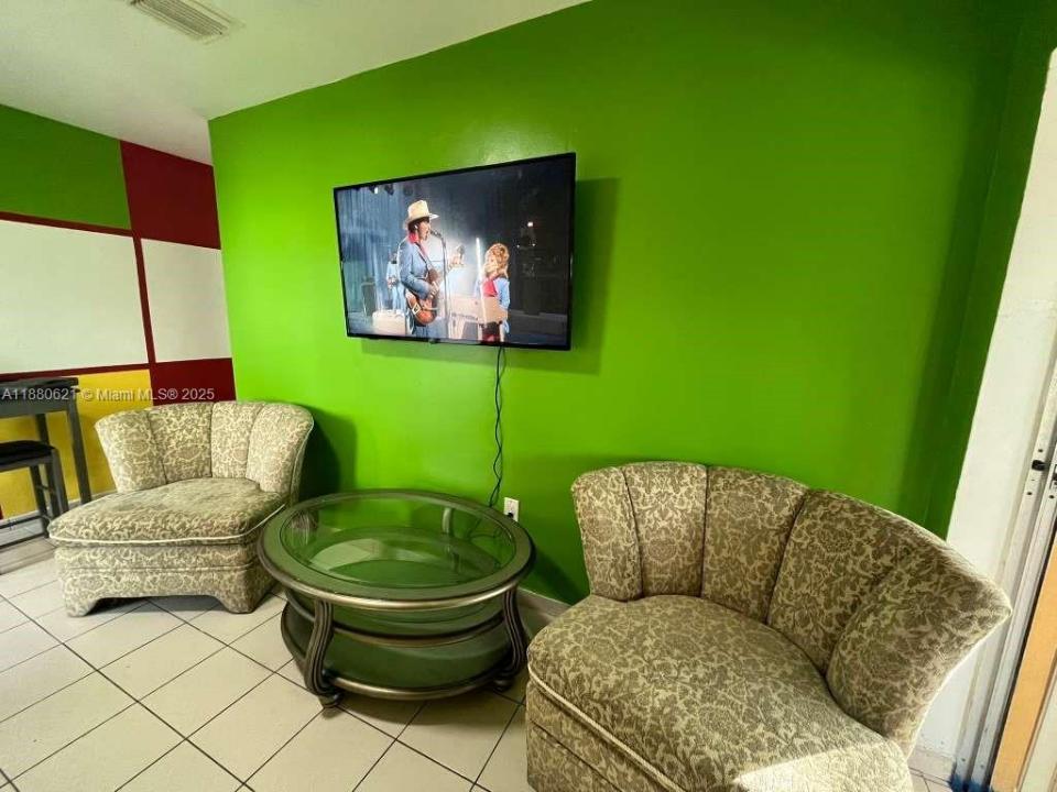 935 SW 11th Ave up, Miami, 佛罗里达州 33130, 美国