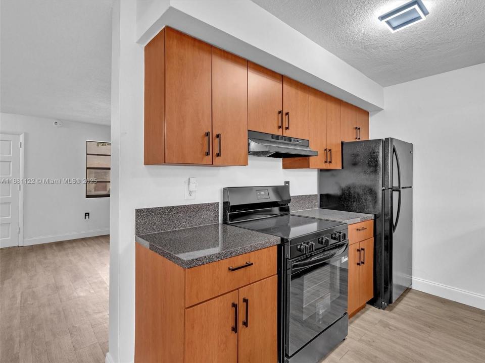 3911 SW 52nd Ave 4-1, Pembroke Park, Florida 33023