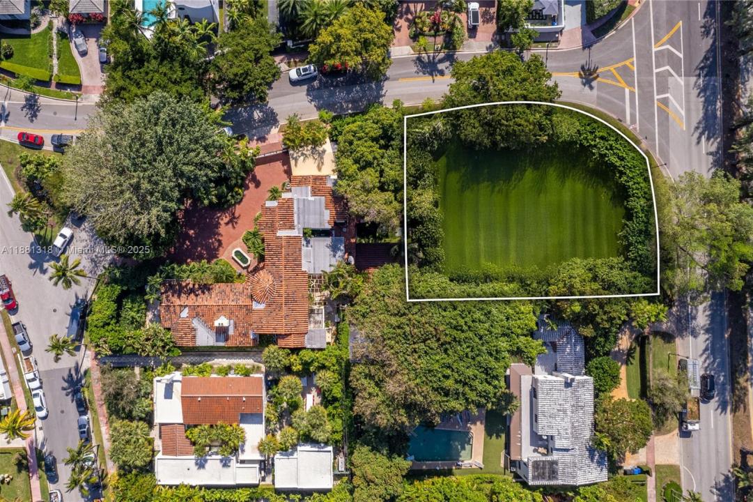 3501 Pine Tree Drive, Miami Beach, Florida 33140, Amerika Birleşik Devletleri