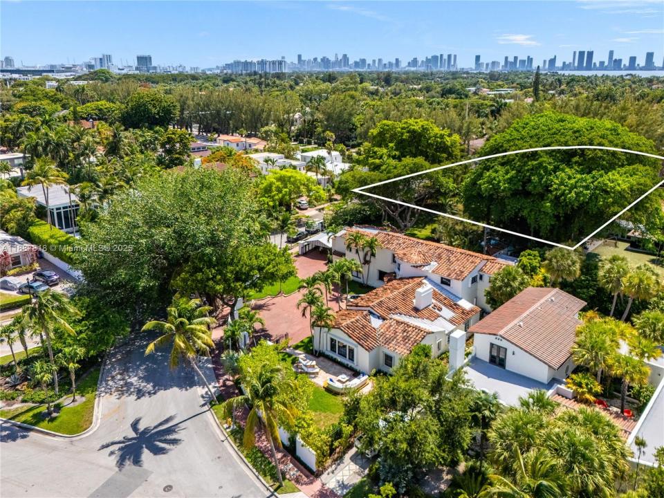 3501 Pine Tree Drive, Miami Beach, Florida 33140, Amerika Birleşik Devletleri