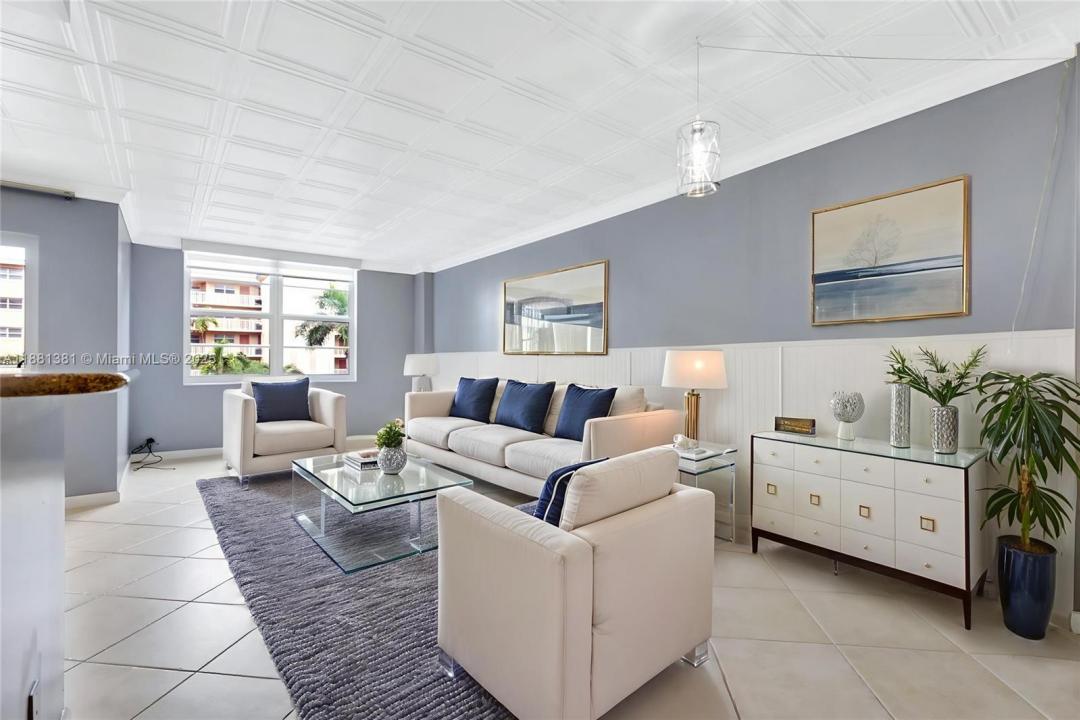 1600 SE 15th St 305, Fort Lauderdale, Floryda 33316, USA