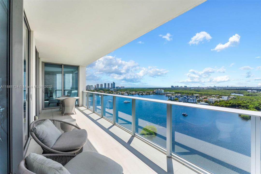 17111 Biscayne Blvd 2202, North Miami Beach, Florida 33160, Estados Unidos