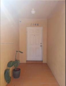 Miami, Florida 33182, USA