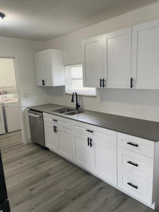 4301 NW 59th Ct, North Lauderdale, فلوريدا 33319, الولايات المتحدة