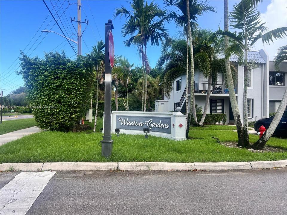 16531 Blatt Blvd 103, Weston, Flórida 33326, Estados Unidos