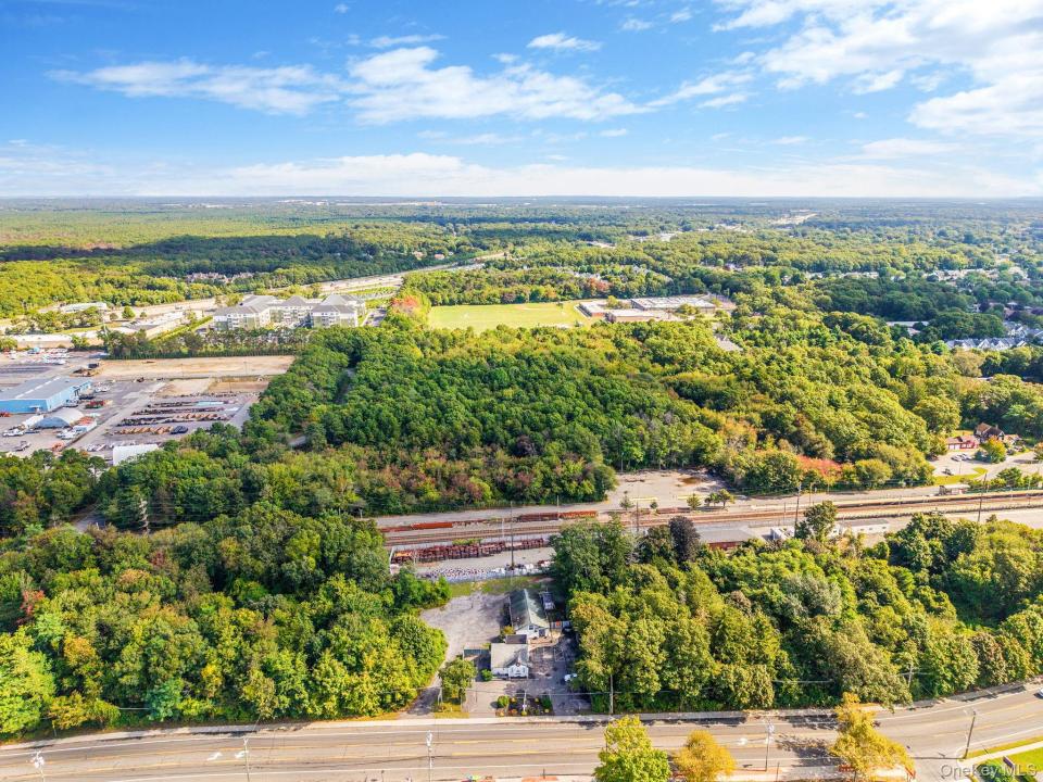 1405 Montauk Highway, Islip, New York 11769, États-Unis