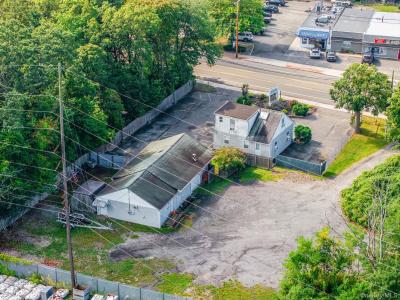 1405 Montauk Highway, Islip, New York 11769, États-Unis