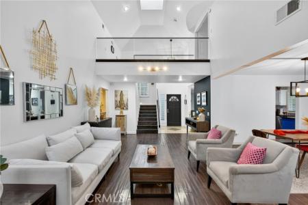 Mockingbird Ct, Valencia, California 91355