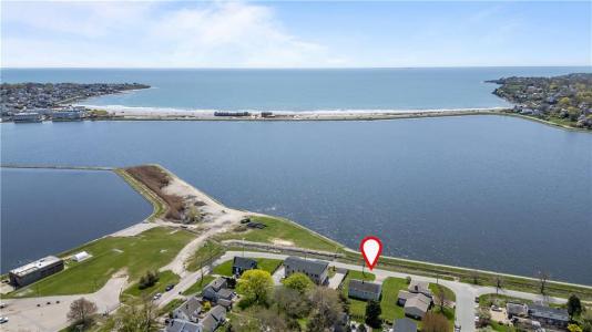 78 Ellery Road, Newport, RI 02840, USA