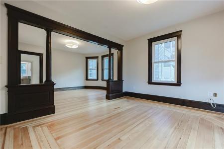 65 Burton Street 2, Bristol, Rhode Island 02809, HOA KỲ