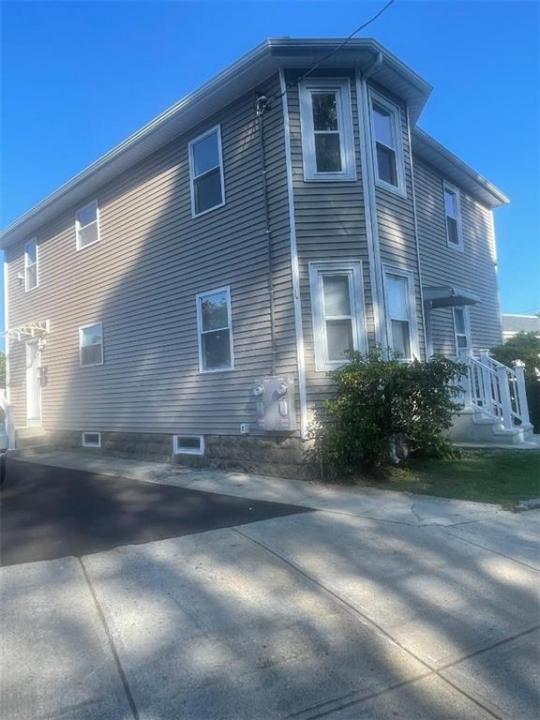 1809 Cranston Street 2, Cranston, ロードアイランド 02920, アメリカ合衆国