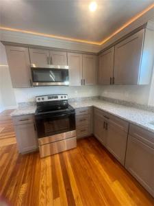 1809 Cranston Street 2, Cranston, ロードアイランド 02920, アメリカ合衆国