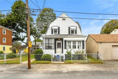 15 Redfern Street, North Providence, RI 02911, USA