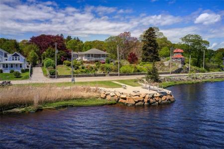2386 Pleasant Street, Dighton, Massachusetts 02715, USA