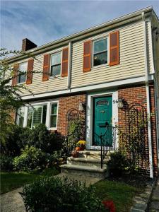 96 Woodbine Street, Providence, RI 02906, USA