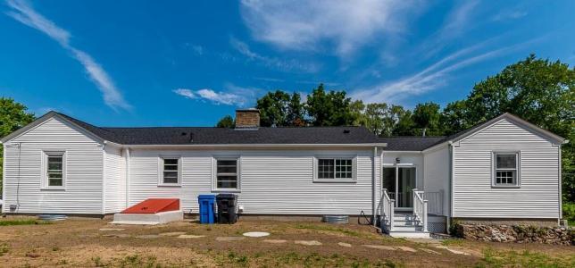 237 Sneech Pond Road, Cumberland, Rhode Island 02864, États-Unis