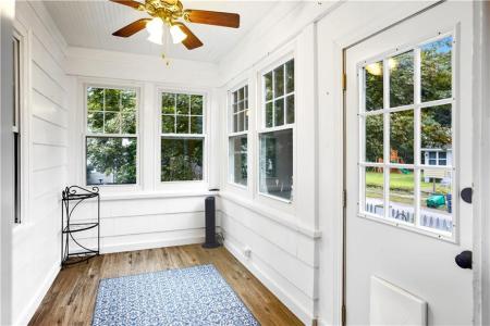 259 Holmes Road, ワーウィック, ロードアイランド 02888, アメリカ合衆国