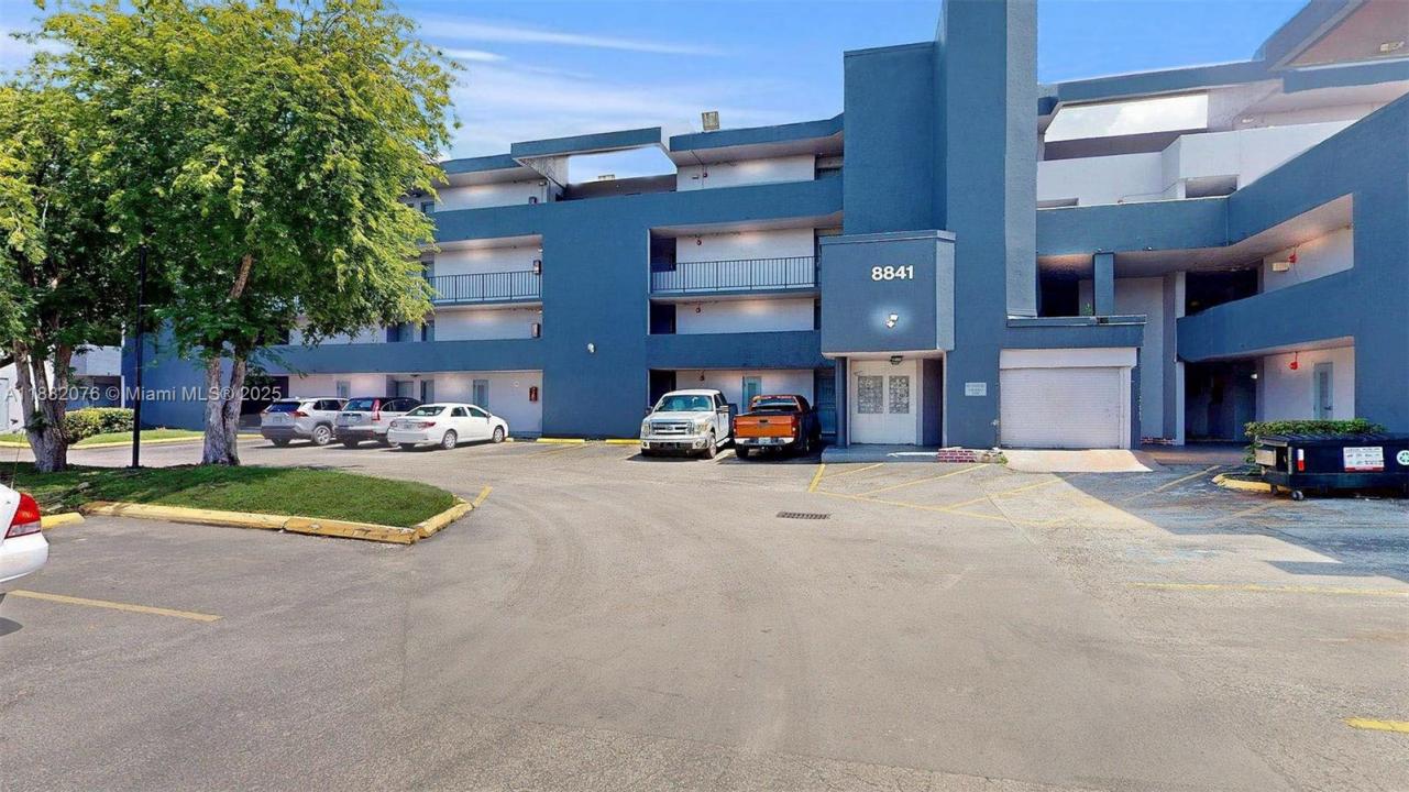 8841 W Flagler St 103, Miami, Florida 33174