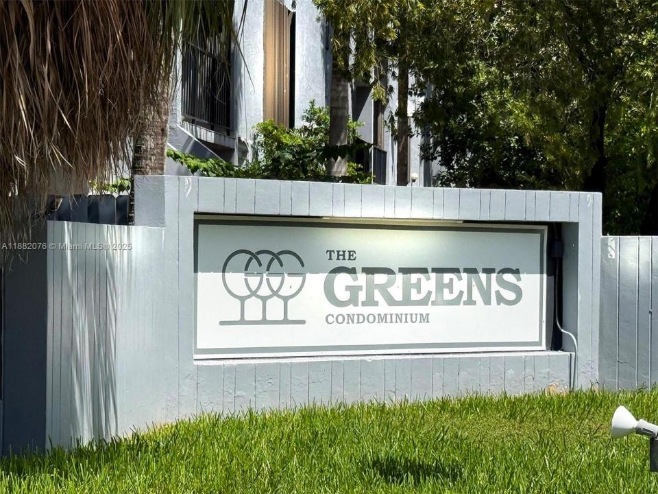 8841 W Flagler St 103, Miami, Florida 33174