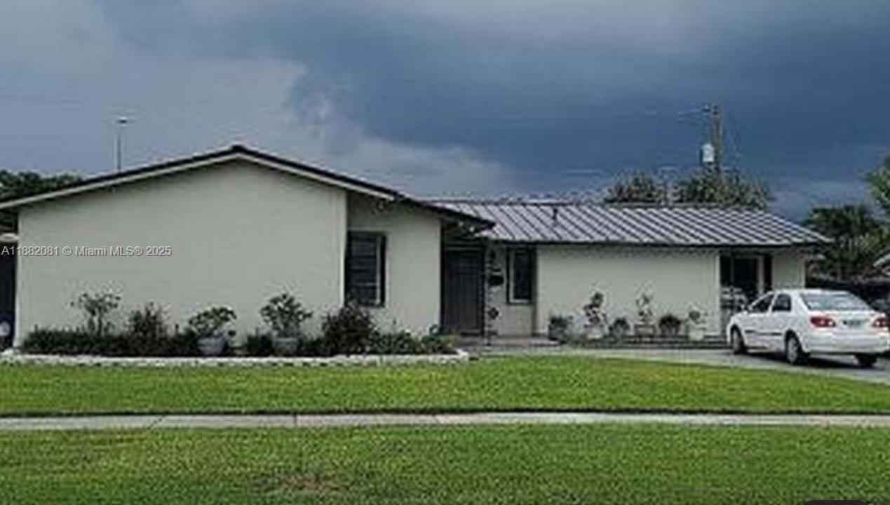 9817 SW 194th St, Cutler Bay, 佛罗里达州 33157, 美国