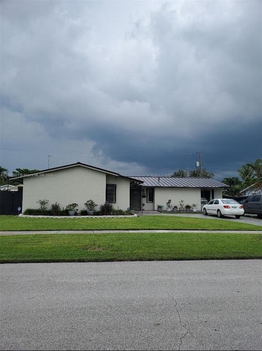 9817 SW 194th St, Cutler Bay, 佛罗里达州 33157, 美国