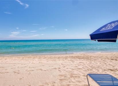 2067 S Ocean Dr TH5, Hallandale Beach, Florida 33009, USA