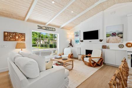 11 Hersey Drive, Ocean Ridge, Florida 33435