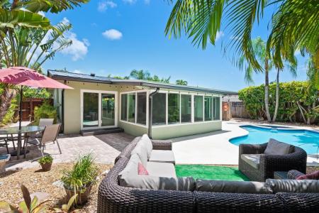 8 NE 29th St, Wilton Manors, פלורידה 33334, ארצות הברית של אמריקה 