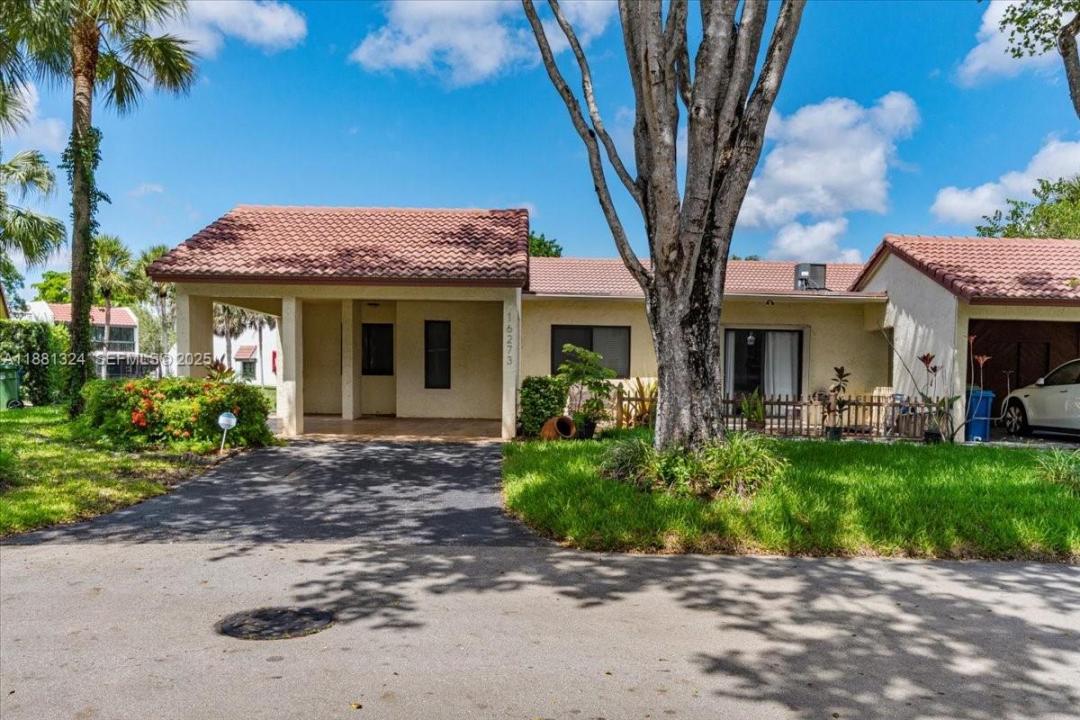 16273 Laurel Dr 7, Weston, Florida 33326, Amerika Birleşik Devletleri