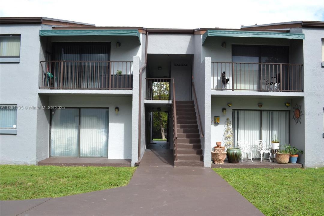 7419 SW 152nd Ave 8-106, Miami, Floryda 33193, USA