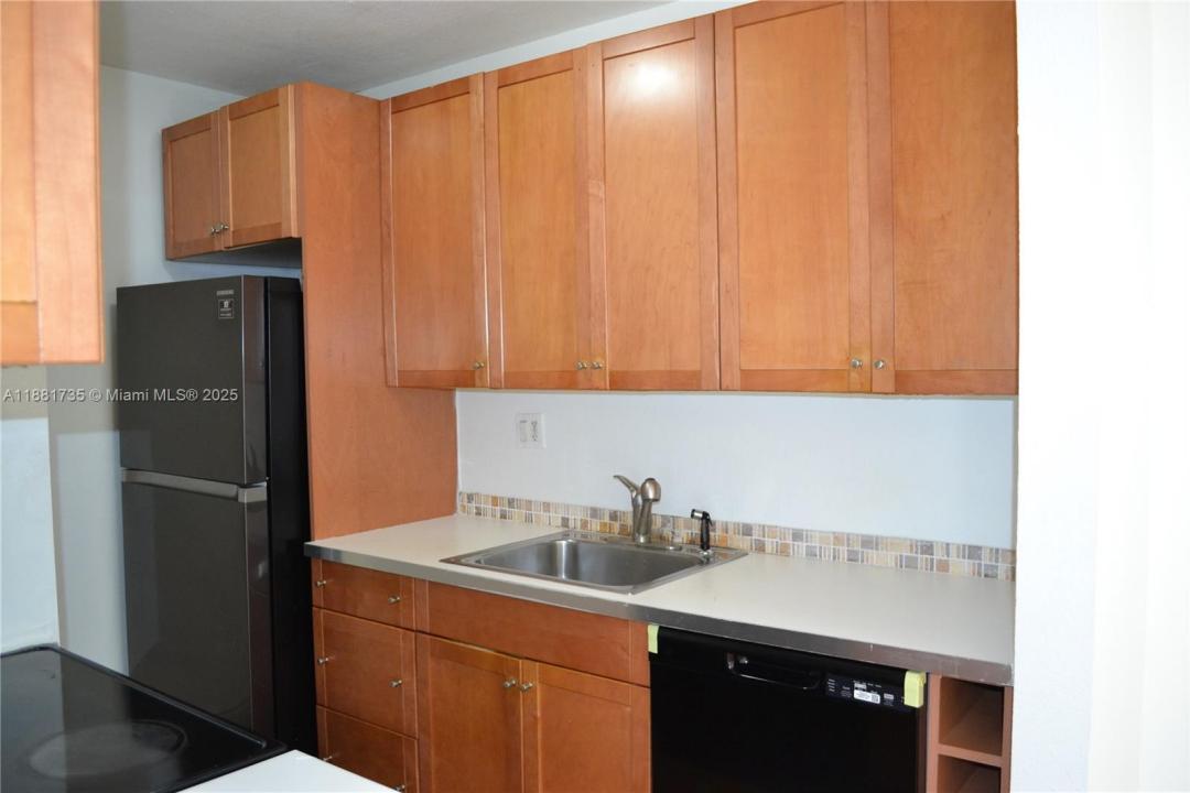 7419 SW 152nd Ave 8-106, Miami, Floryda 33193, USA