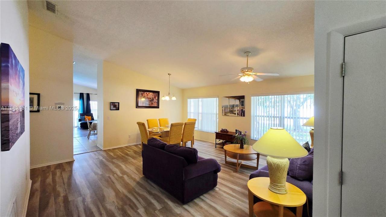 550 Castlemain Cir, Davenport, Flórida 33897, Estados Unidos