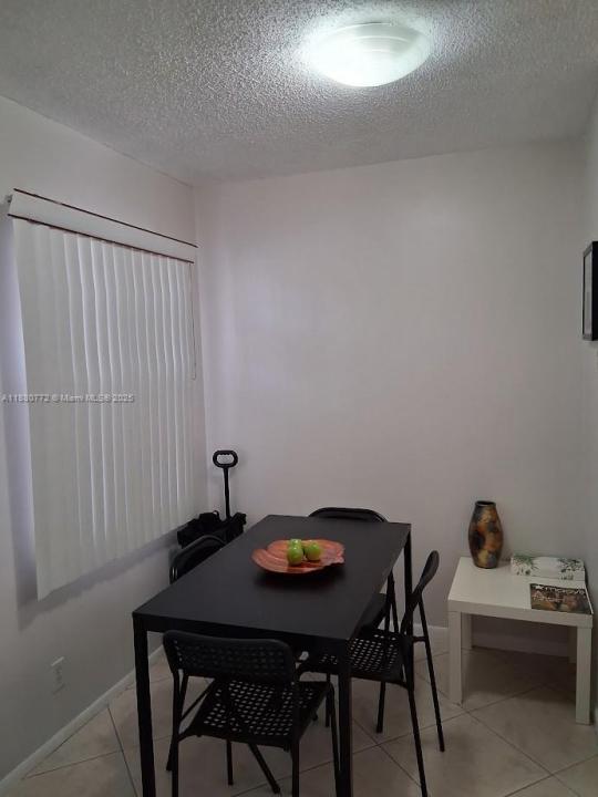 1100 SW 128th Ter 207U, Pembroke Pines, Flórida 33027, Estados Unidos