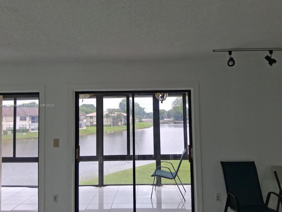 9626 W Mcnab Rd 206, Tamarac, Flórida 33321, Estados Unidos