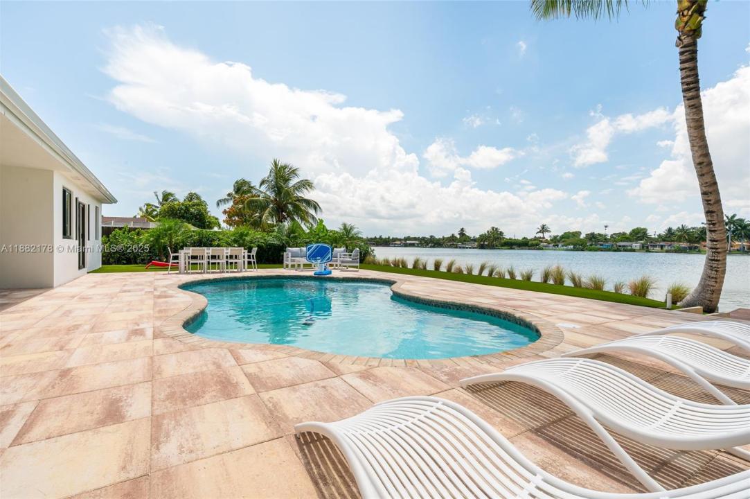 21230 NE 25th Ct, Miami, Florida 33180, Stati Uniti