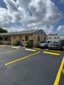 North Miami Beach, Florida 33162, USA